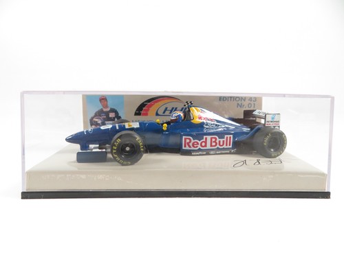 Minichamps 511954330 - 1:43,