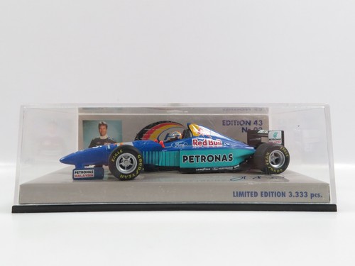 Minichamps 511964385 - 1:43,