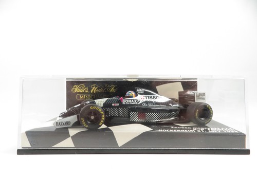 Minichamps 430940230 - 1:43,